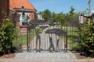 Gate Gate to Vejen Art Museum, 2015. Sculptor Marianne Jørgensen. Photo: Marianne Jørgensen